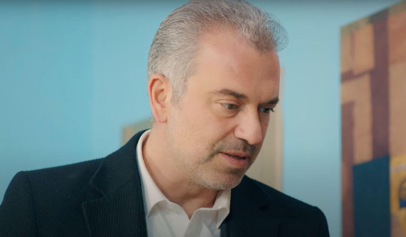 Na szczęście Ege zdoła załatwić krew dla Zeynep.