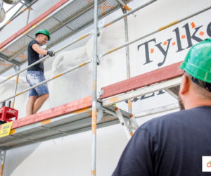 Bełchatów: Drugi mural prawie gotowy! Kto jest jego bohaterem? 