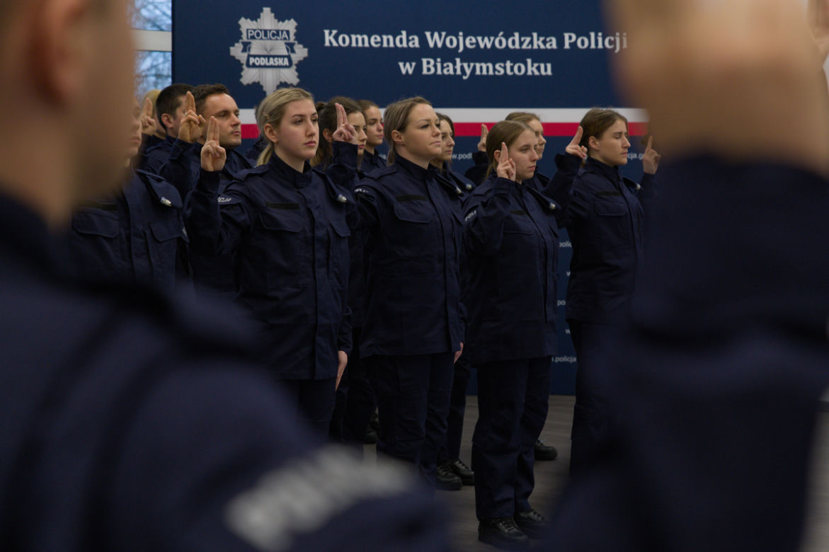 Nowi policjanci w KMP w Białymstoku. Uroczyste ślubowanie