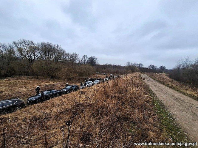 Niedoszła ustawka pseudokibiców na Dolnym Śląsku. Zaskakujące tłumaczenia chuliganów