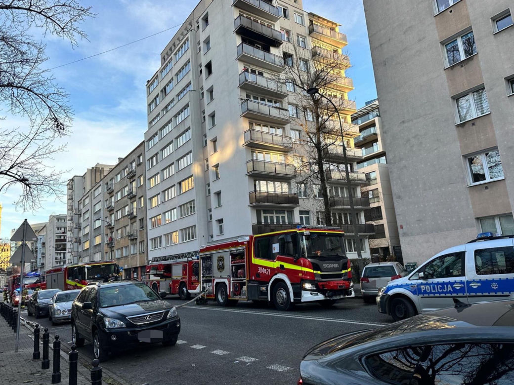 Potężny wybuch w centrum Warszawy. Kłęby dymu przy wieżowcach
