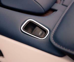 Aston Martin DB11 Volante