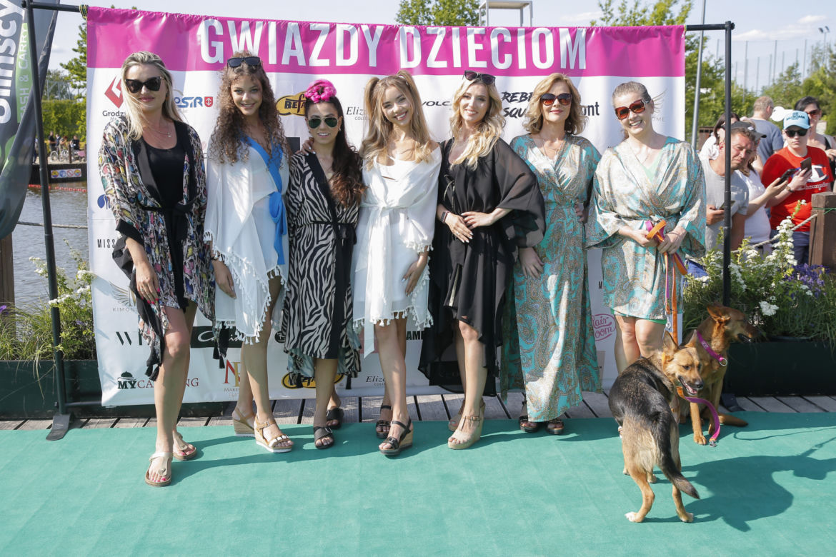 Aktorki, wokalistki i dziennikarki jak zawodowe modelki na evencie "Gwiazdy Dzieciom"