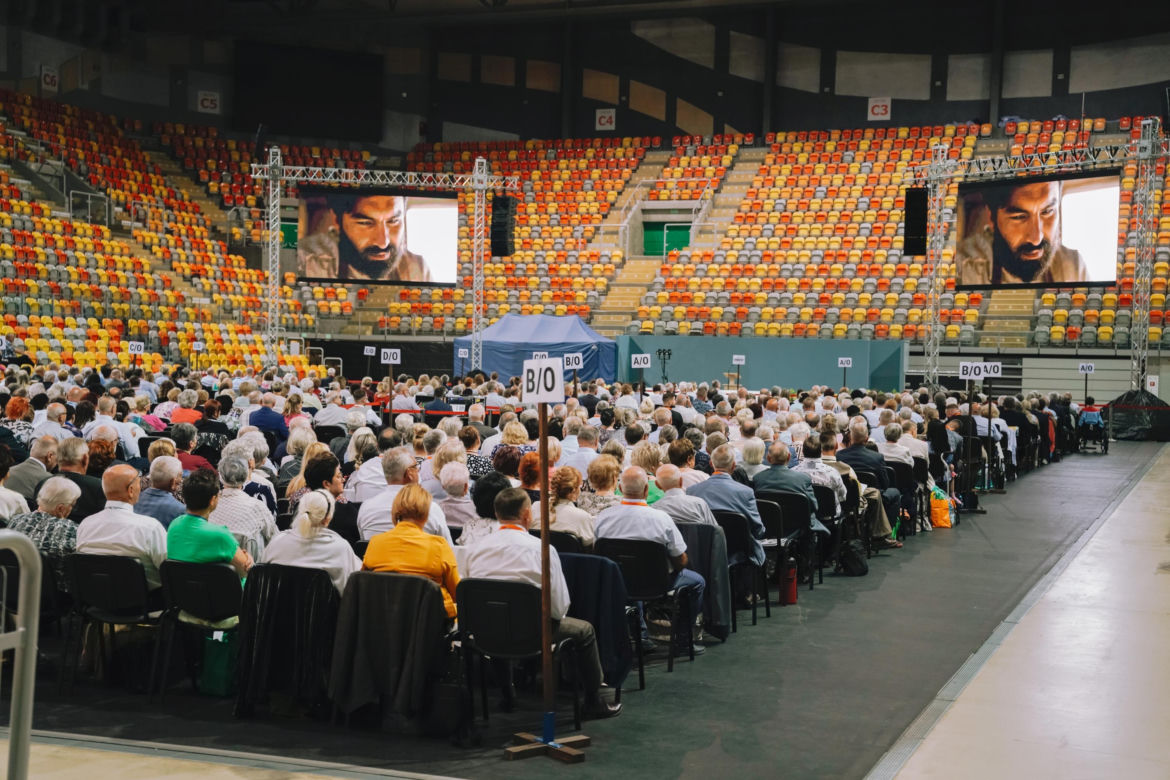 Kongres Świadków Jehowy w Częstochowie. Zdjęcia z soboty 26 lipca 2025
