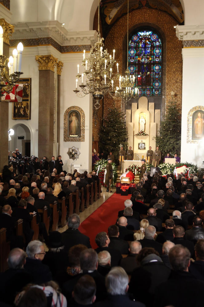 11 lat temu zmarł Józef Oleksy. Tak wyglądał jego pogrzeb