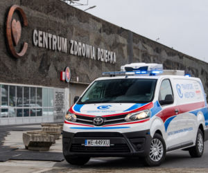 Specjalistyczna Toyota Proace na służbie w Centrum Zdrowia Dziecka