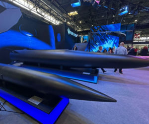 FP-5 „Flamingo” i makiety rakiet FP-7 oraz FP-9