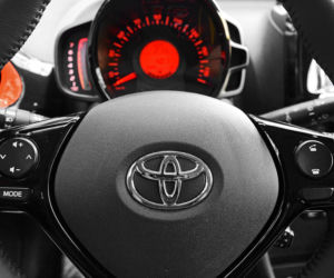Nowa Toyota Aygo 1.0 wersja X-CITE