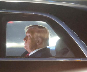 Trump przysnął na oficjalnym spotkaniu! Jest stary i coraz bardziej to widać