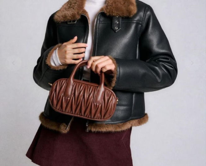 Ta torebka z Sinsay za 49z ł to prawdziwy hit! Łudząco przypomina model znanej marki za 10 000 zł!