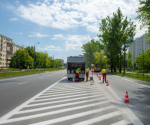 Drogowcy poprawiają bezpieczeństwo pieszych na Bemowie