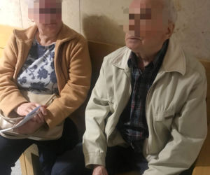 Ukradli staruszkom oszczędności metodą „na policjanta”