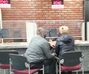 Wirtualne kolejki straszą mieszkańców a w urzędach pusto 