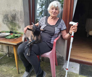 Zabili 83-letnią seniorkę za 180 zł.  Jej pokiereszowane ciało ukryli w wersalce