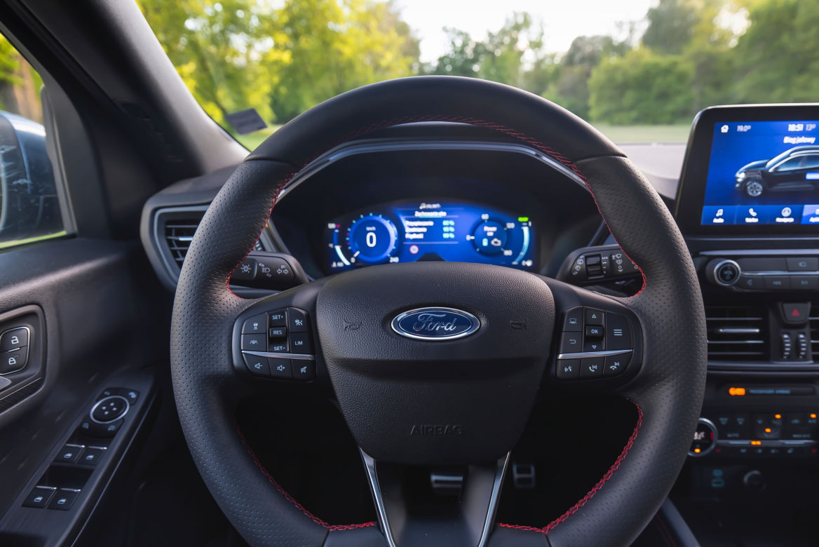 Ford Kuga 2.5 Plug-In Hybrid 225 KM eCVT FWD ST-Line