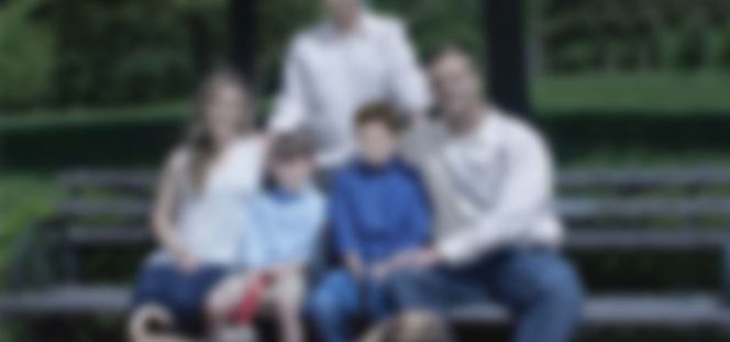 Najgorsza sesja świata - mistrzyni photoshopa zrobiła z tej rodziny virala 