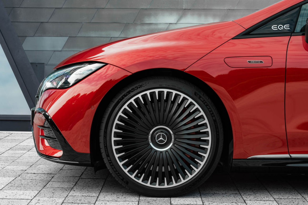 Mercedes-AMG EQE 43 (2022)
