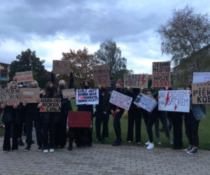 Kalisz: manifestacja na głównych ulicach miasta i pod kurią
