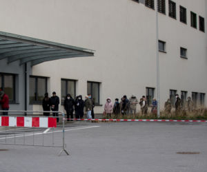 Ogromne kolejki do testów na koronawirusa w Krakowie