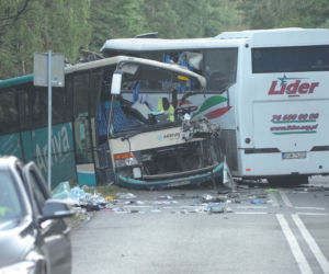 Wypadek autokarów pod Dźwirzynem