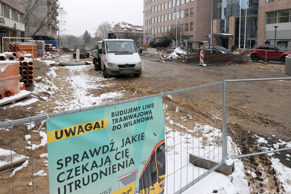 Budowa tramwaju na Wilanów opóźniona. Sprzeczne tłumaczenia inwestora i wykonawcy 
