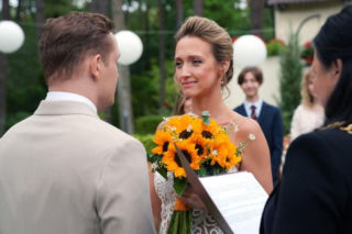 Barwy szczęścia, odcinek 3320. Hubert (Marek Molak),  Asia (Anna Gzyra)