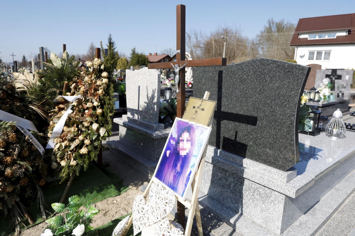 Aniołek strzeże grobu 14-letniej Tosi. Dziewczynkę śmiertelnie potrącił emeryt