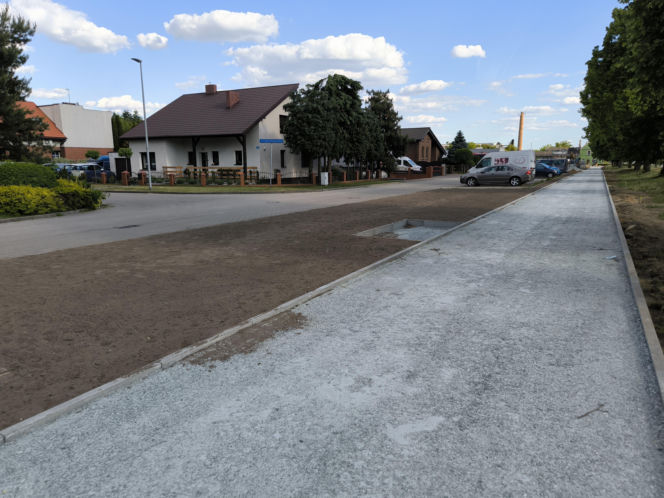 Budowa ścieżki rowerowej na leszczyńskim Gronowie