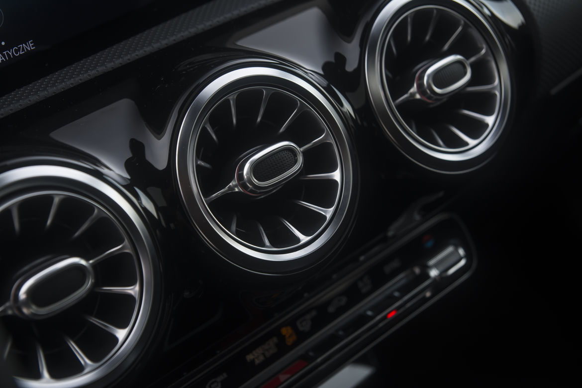 Mercedes-Benz A200 AMG Line