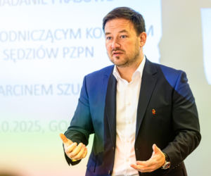 PZPN się odmłodził. Co za przemiana prezesa Kuleszy i sekretarza Wachowskiego!