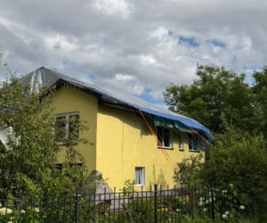 Zniszczony dom w Poniku, woj Świętokrzyskie