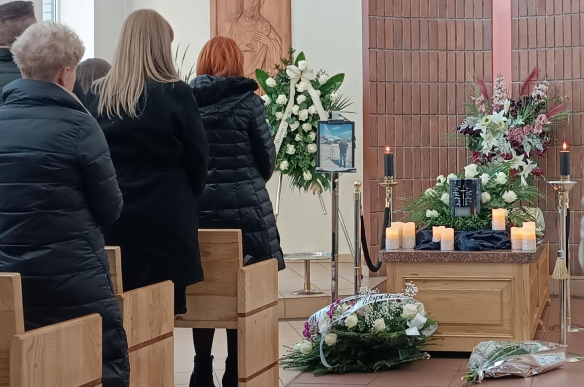 Zasztyletował sanitariusza, odpowie za usiłowanie zabójstwa drugiego medyka