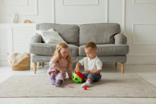 Te imiona były „hitami”. Dlaczego popularność Brajana i Dżesiki spadła?