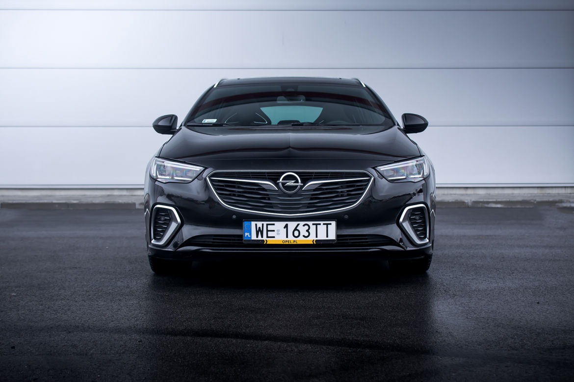Opel Insignia GSi Sports Tourer 2.0 CDTi 210 KM AT8 AWD