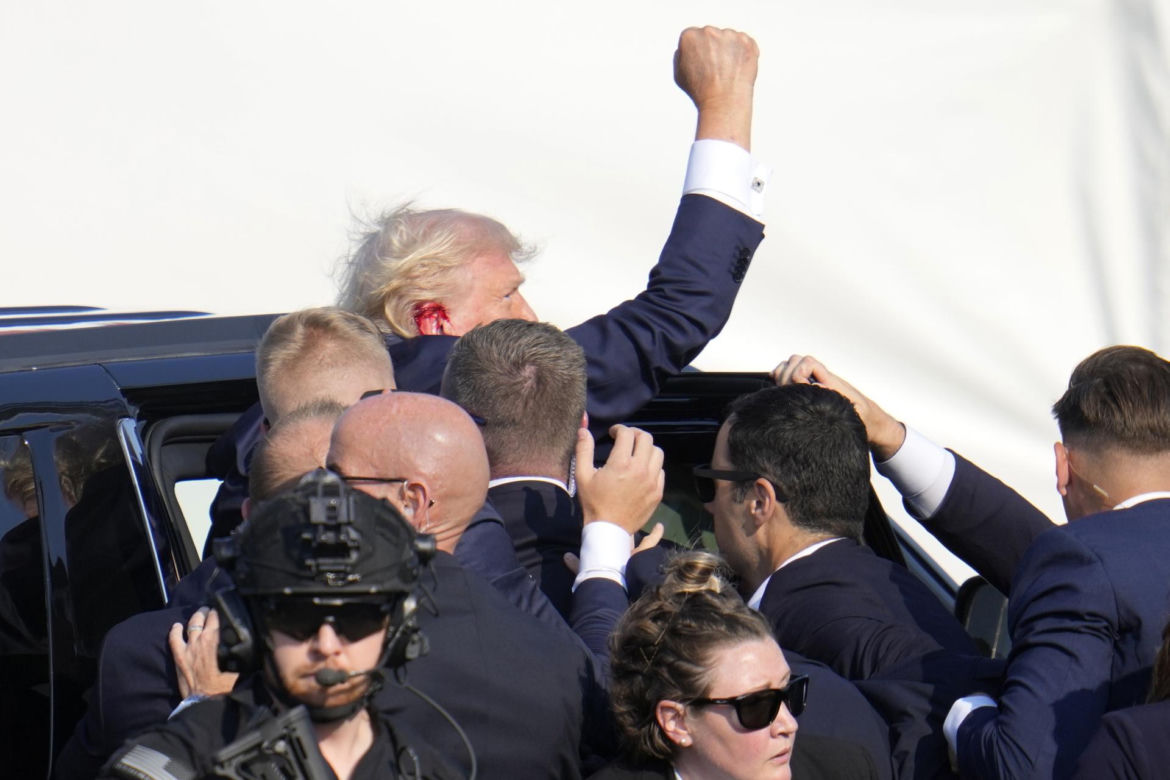 Strzały na wiecu z udziałem Donalda Trumpa