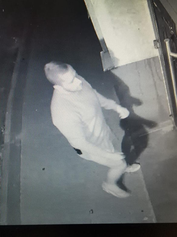 Brutalny napad w Gnieźnie. Rozpoznajesz sprawców?