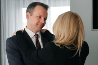 Barwy szczęścia odc. 3394. Karolina (Marta Dąbrowska), Bruno (Lesław Żurek)