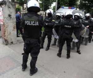 Policja - grupa policjantów