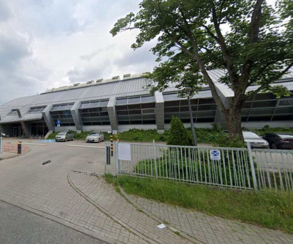 Hala sportowa na Woli