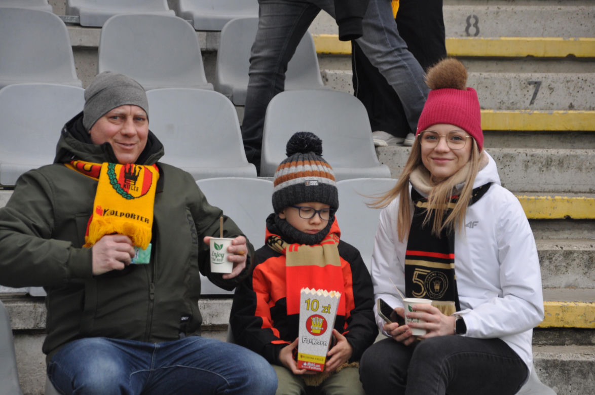 Korona Kielce - Pogoń Szczecin. Zobacz zdjęcia z trybun Suzuki Areny