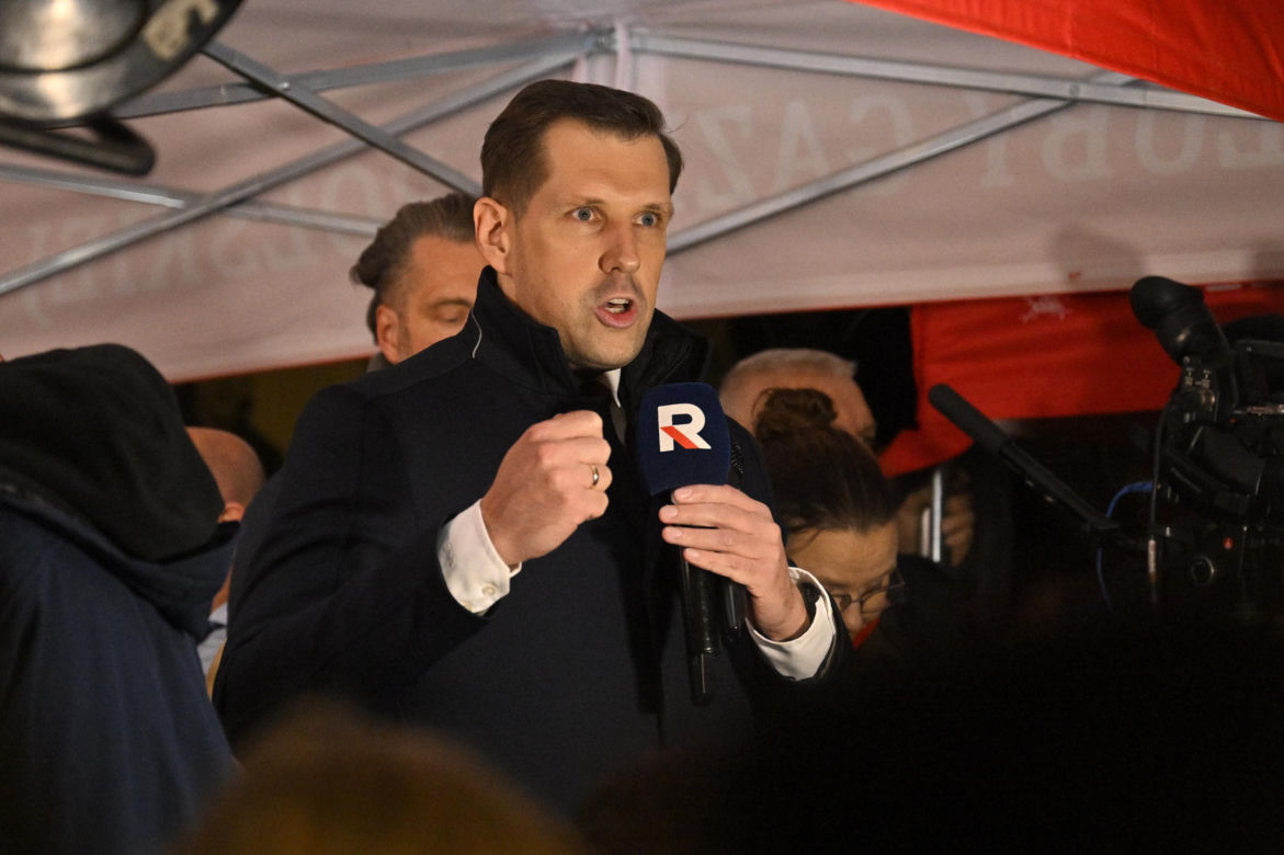 Chaos pod Trybunałem Konstytucyjnym