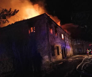 Groźny pożar nieopodal klasztoru w Lubiążu