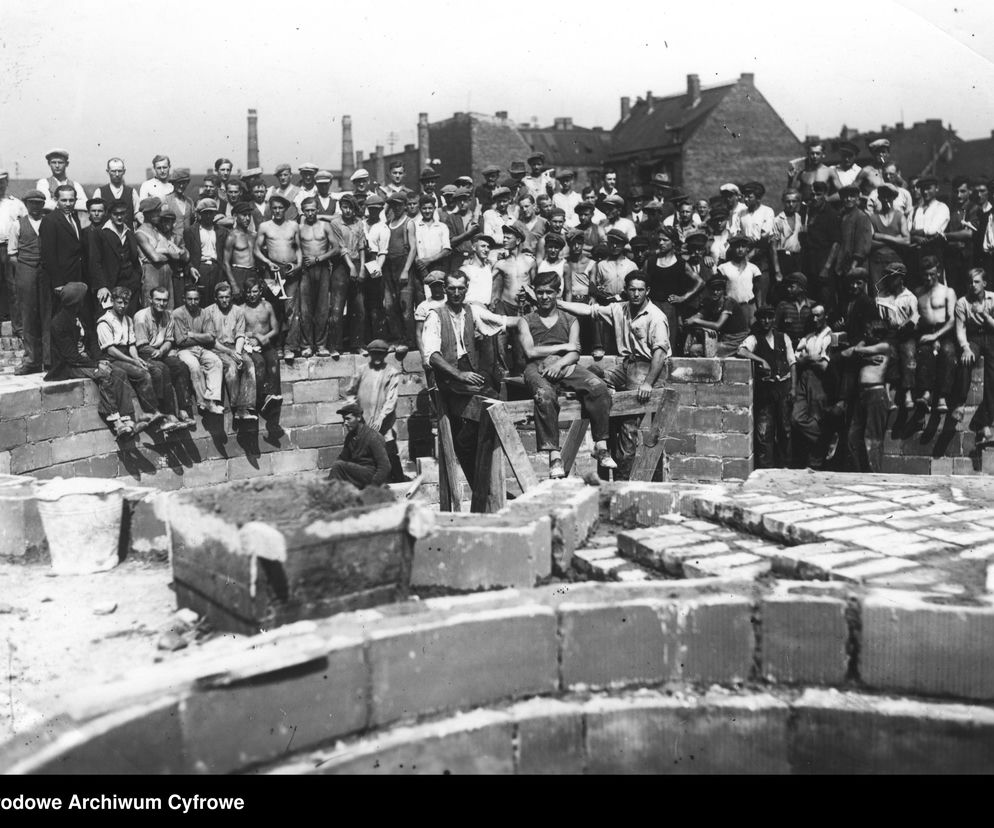 To największa archikatedra w Polsce. Była symbolem buntu wobec władz komunistycznych