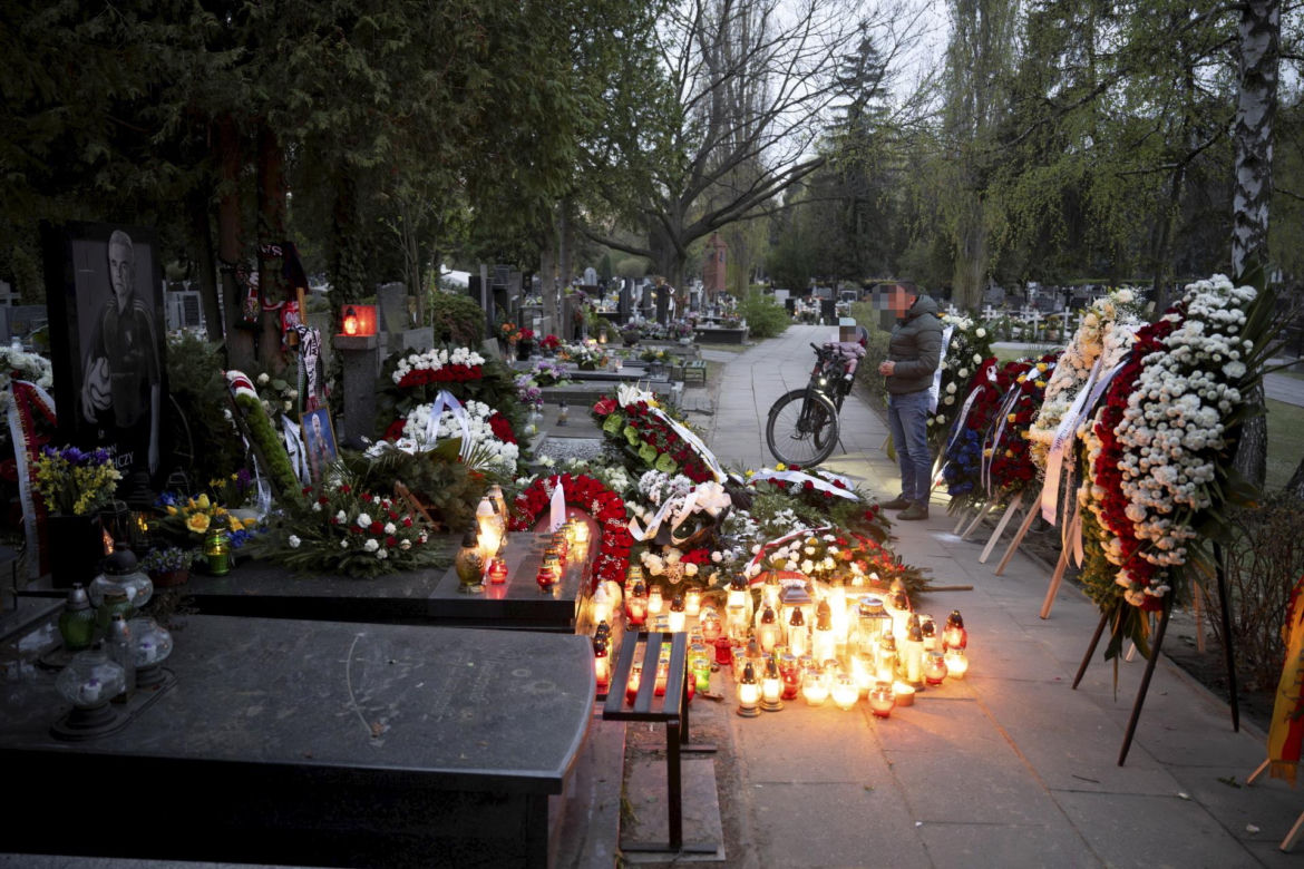 Nowy grób Jacka Magiery