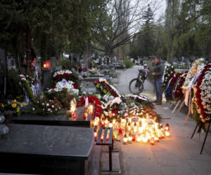 Nowy grób Jacka Magiery