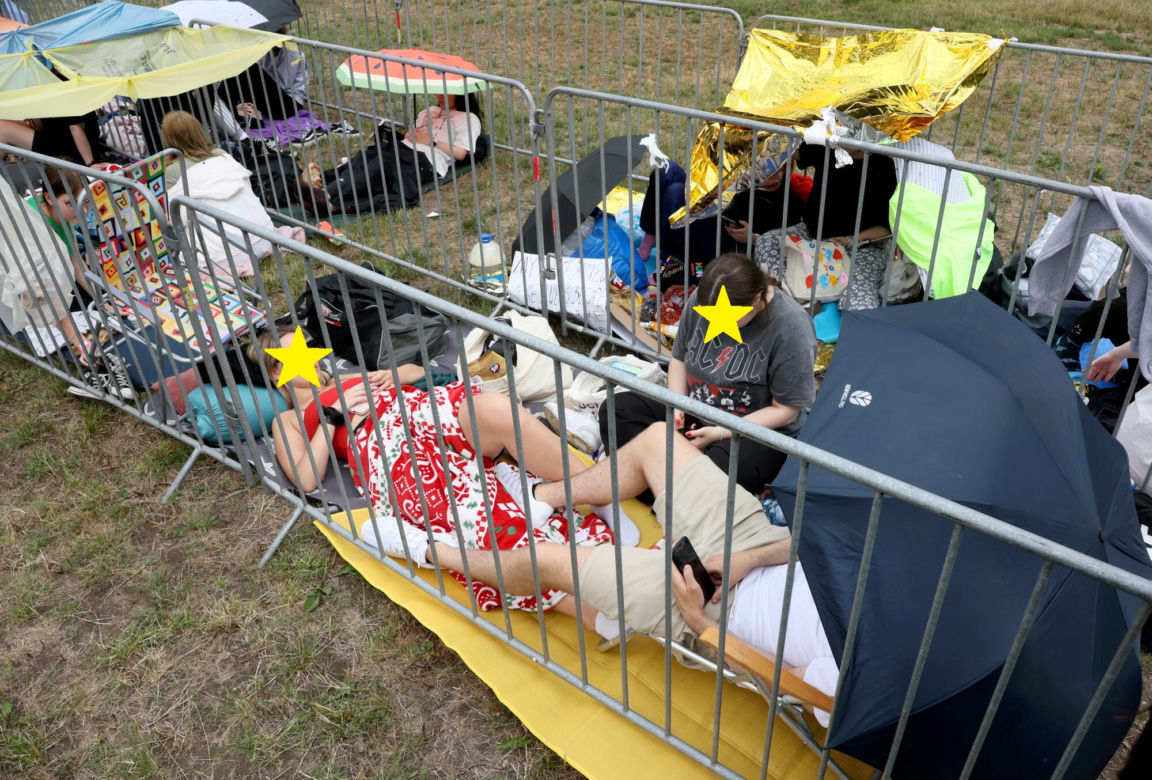 Harry Styles w Polsce - tak wyglądał plac przed stadionem na kilkanaście godzin przed koncertem.