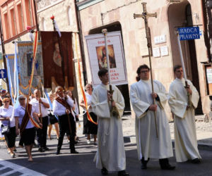 Boże Ciało 2026: Trasa procesji w centrum Torunia, utrudnienia i zmiany w komunikacji