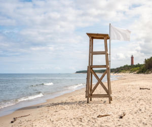 Sinice Niechorze. Czy w Niechorzu można się kąpać 17.08? Flaga, warunki pogodowe