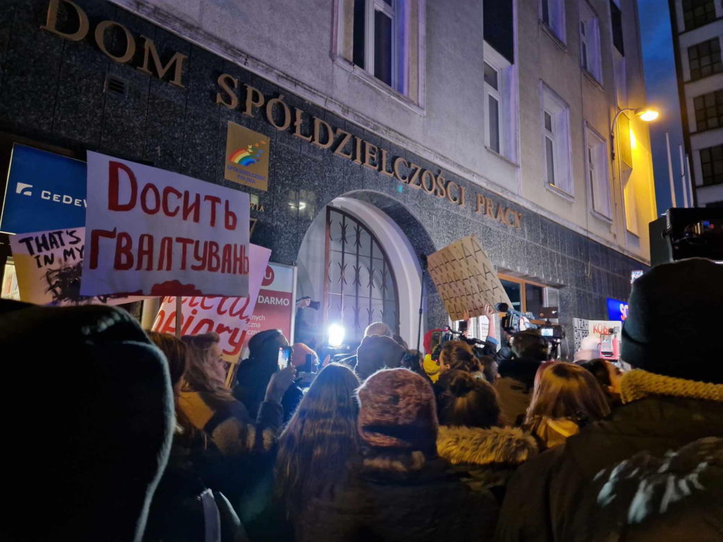 Marsz przeciwko przemocy po brutalnym ataku na 25-letnią Lizę