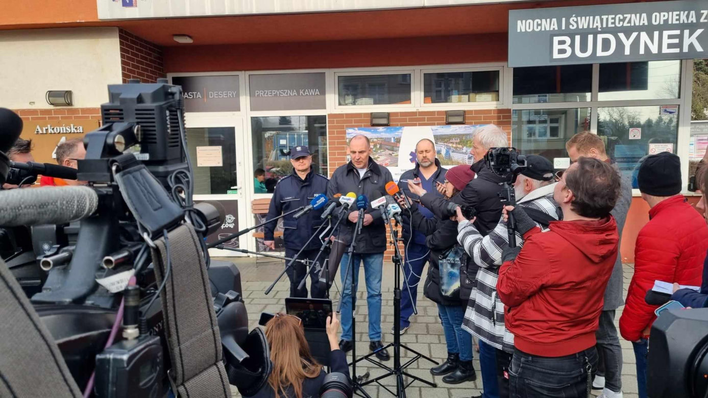 Wjechał samochodem w grupę pieszych. Przerażający wypadek na placu Rodła